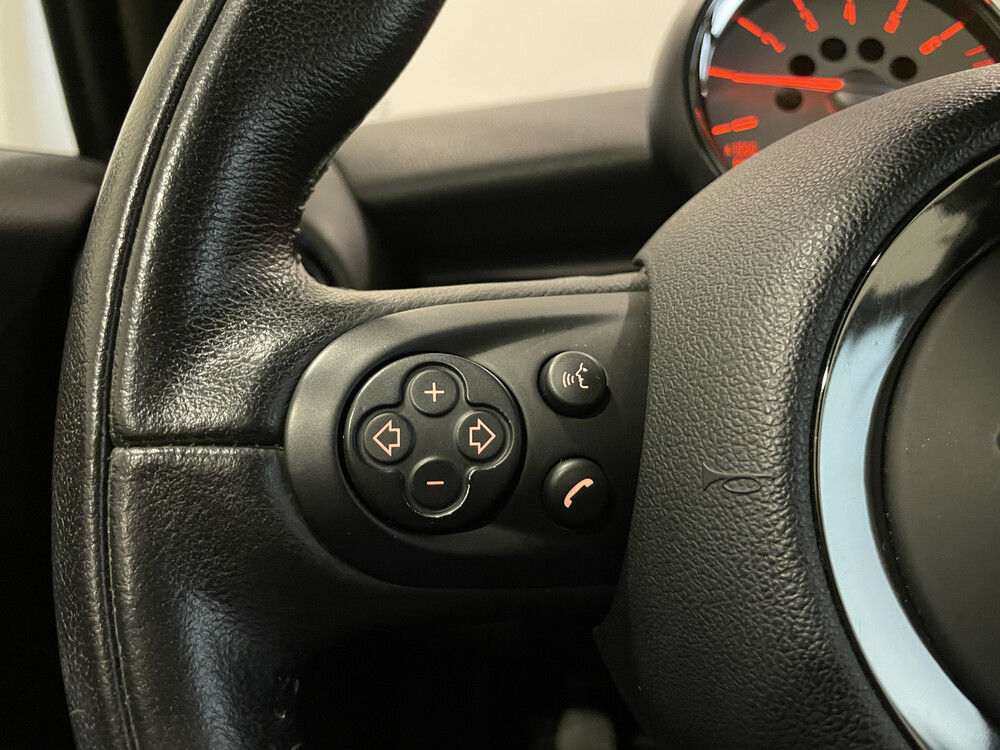 Mini Cooper Chili Cabriolet 122PS 2011, 38-PFG-4