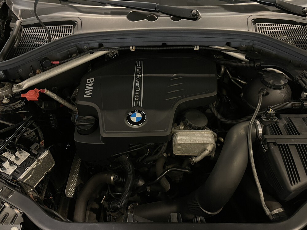  BMW X3 xDrive20i High Executive 184PS 2012, 92-TZV-1