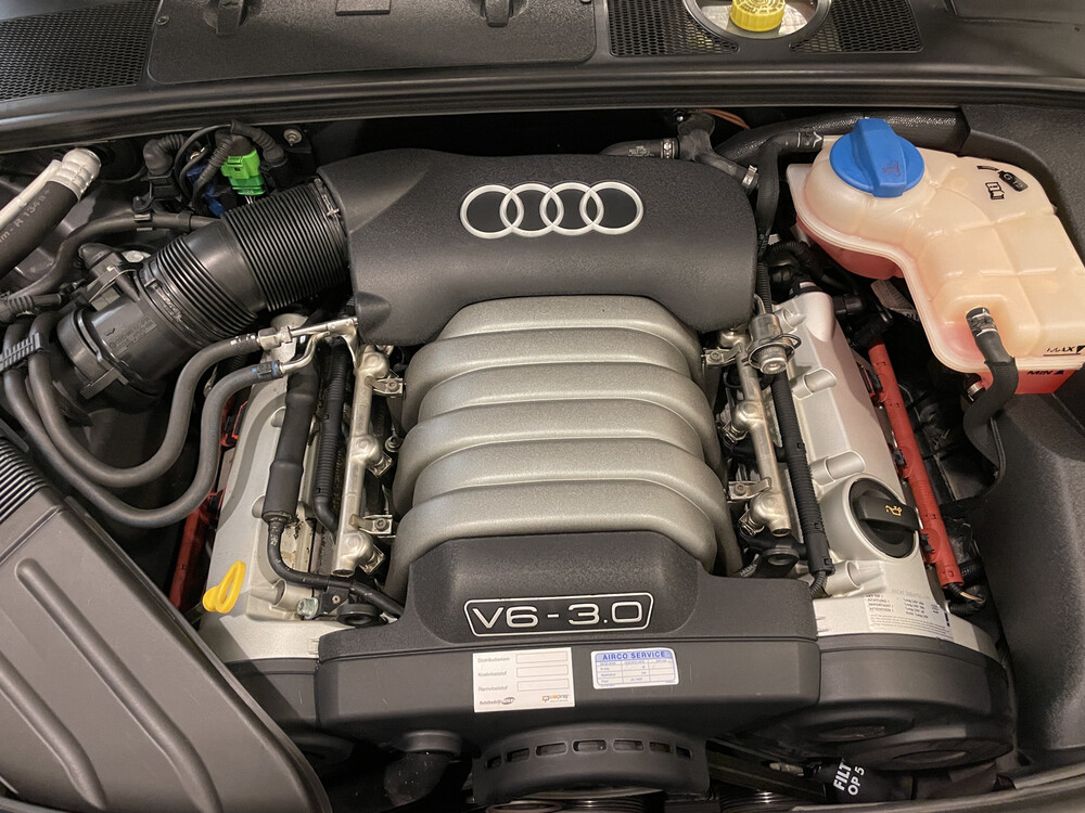 Audi A4 3.0 V6 Quattro Pro Line Cabriolet 221hp 2004, 36-NX-BR