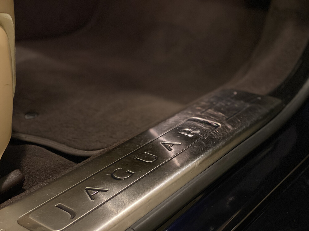 Jaguar XJ 3.0 V6D Premium Luxus LWB 275PS 2012, 83-XGR-2