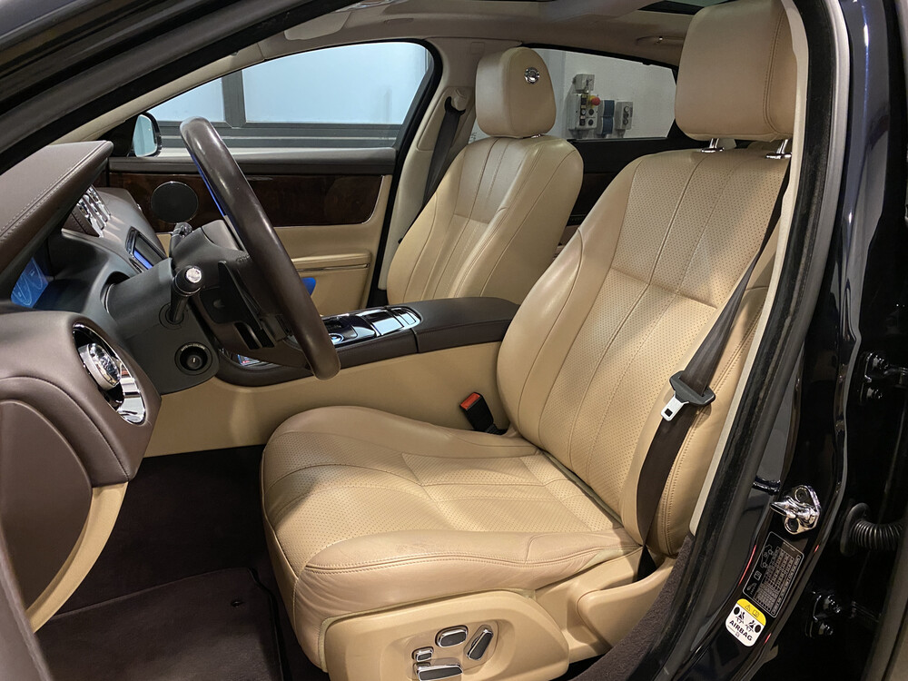 Jaguar XJ 3.0 V6D Premium Luxus LWB 275PS 2012, 83-XGR-2