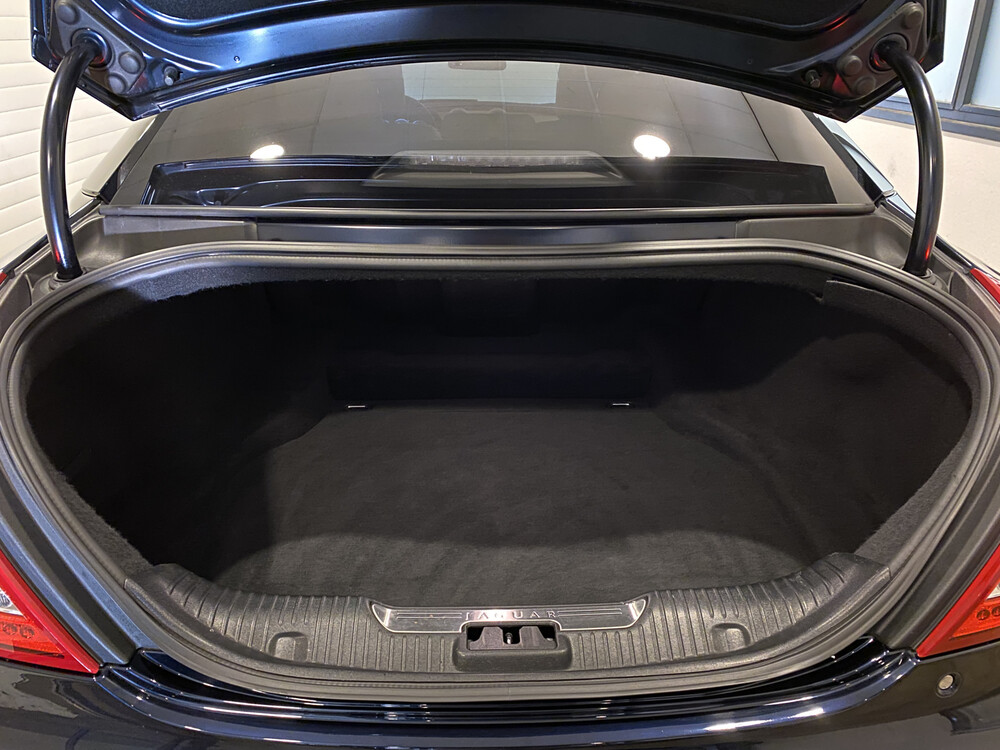 Jaguar XJ 3.0 V6D Premium Luxus LWB 275PS 2012, 83-XGR-2