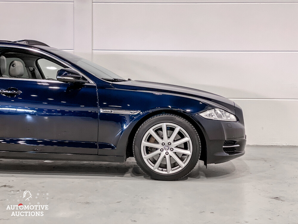 Jaguar XJ 3.0 V6D Premium Luxus LWB 275PS 2012, 83-XGR-2