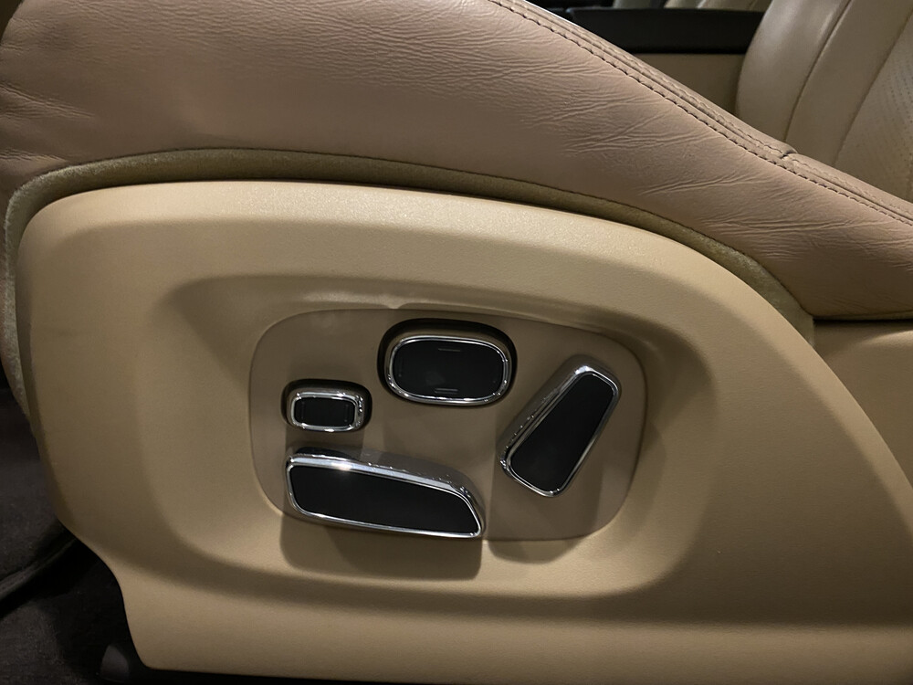 Jaguar XJ 3.0 V6D Premium Luxus LWB 275PS 2012, 83-XGR-2