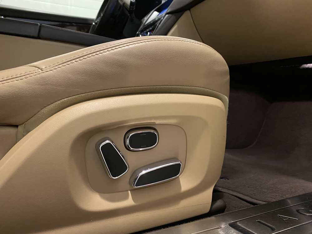 Jaguar XJ 3.0 V6D Premium Luxus LWB 275PS 2012, 83-XGR-2