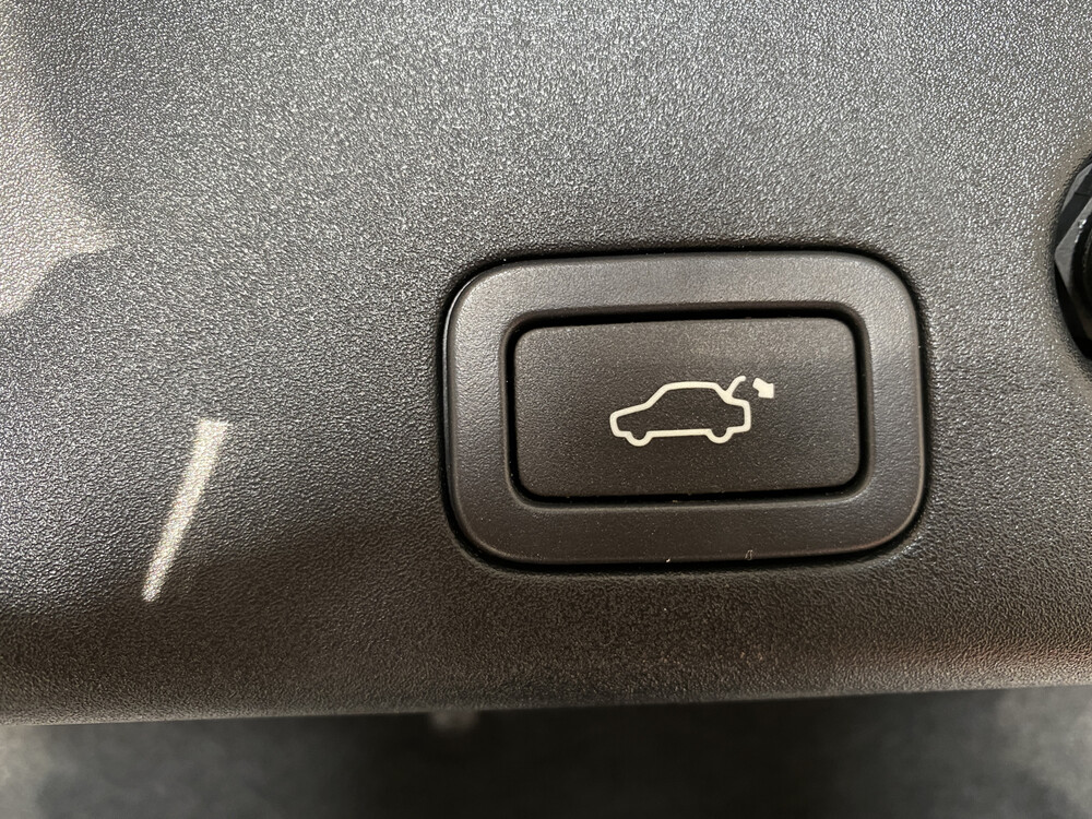 Jaguar XJ 3.0 V6D Premium Luxus LWB 275PS 2012, 83-XGR-2