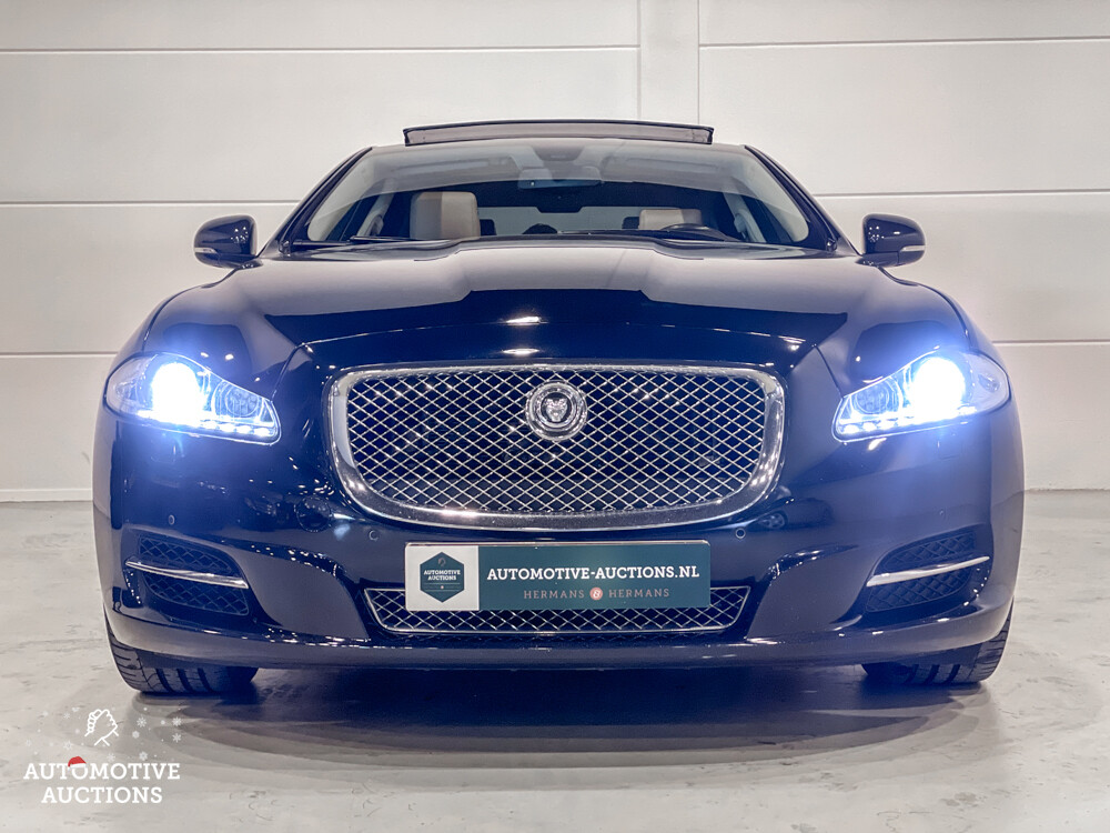 Jaguar XJ 3.0 V6D Premium Luxus LWB 275PS 2012, 83-XGR-2