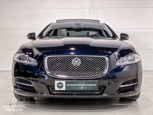 Jaguar XJ 3.0 V6D Premium Luxury LWB 275hp 2012, 83-XGR-2