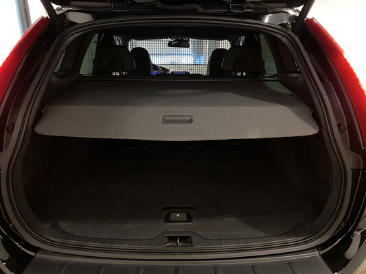 Volvo XC60 2.4 D5 AWD Summum R-Design 215hp 2013, 7-SGH-04