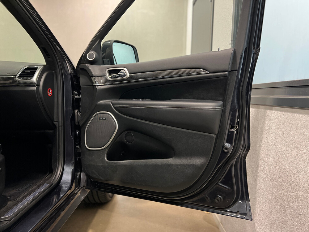 Jeep Grand Cherokee SRT 6.4 V8 Hemi 468hp 2015, XV-842-J