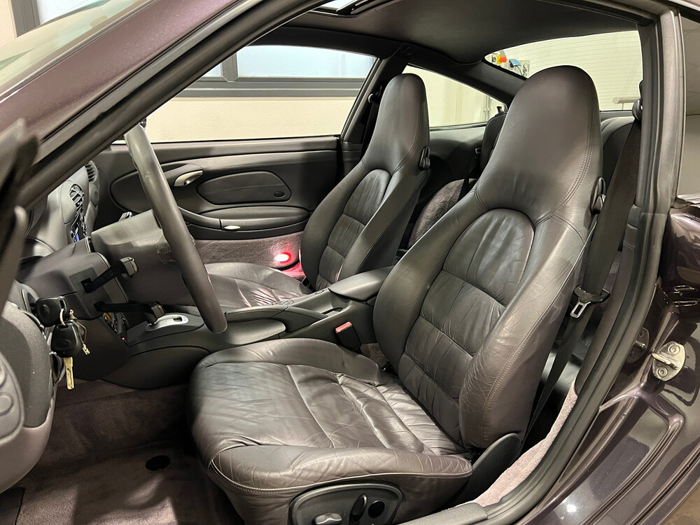 Porsche 911 996 3.4 Coupé Carrera 300PS 1999, 90-ST-DN