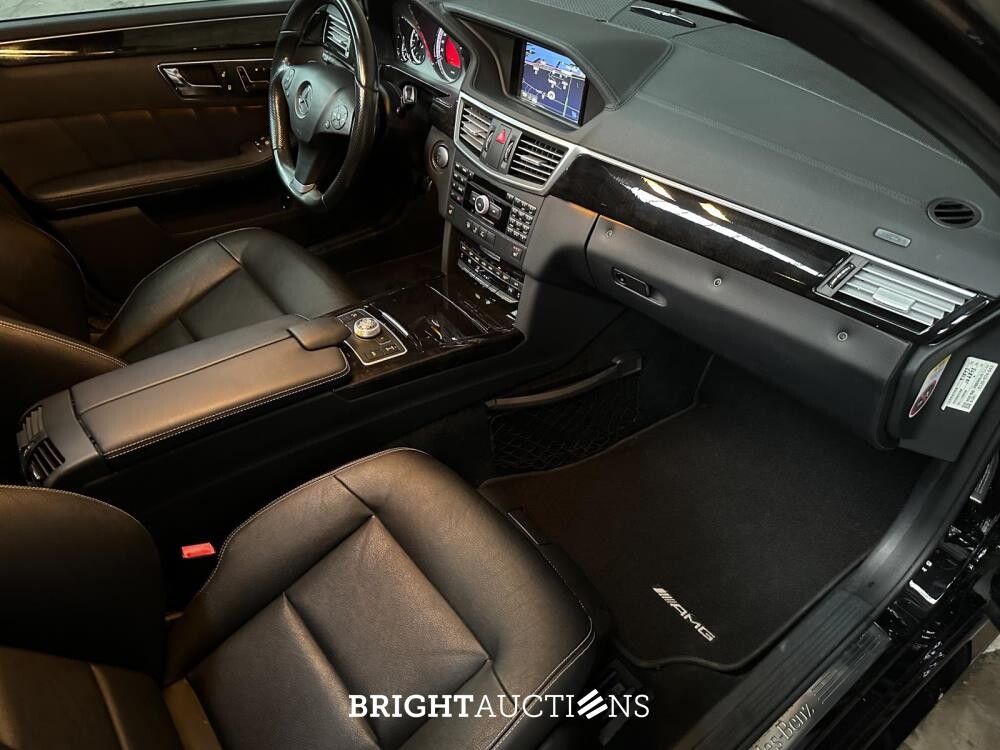 Mercedes-Benz E500 AMG 5.5 V8 388pk 2010 E-Klasse Youngtimer