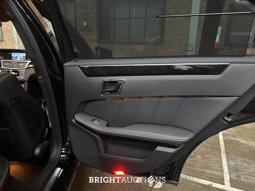 Mercedes-Benz E500 AMG 5.5 V8 388pk 2010 E-Klasse Youngtimer