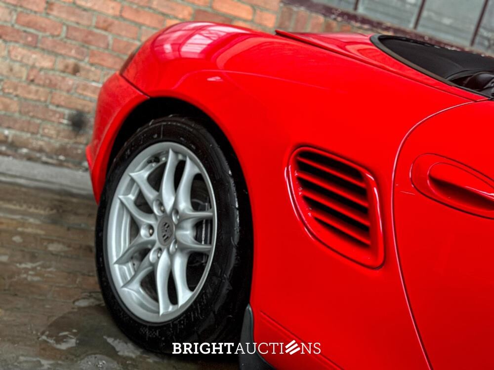 Porsche Boxster 986 2.7 220pk 2004 (MANUAL) Youngtimer