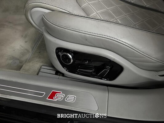 Audi S8 Sedan 4.0 TFSI Quattro V8 Biturbo 520pk 2014 - 52.000 km