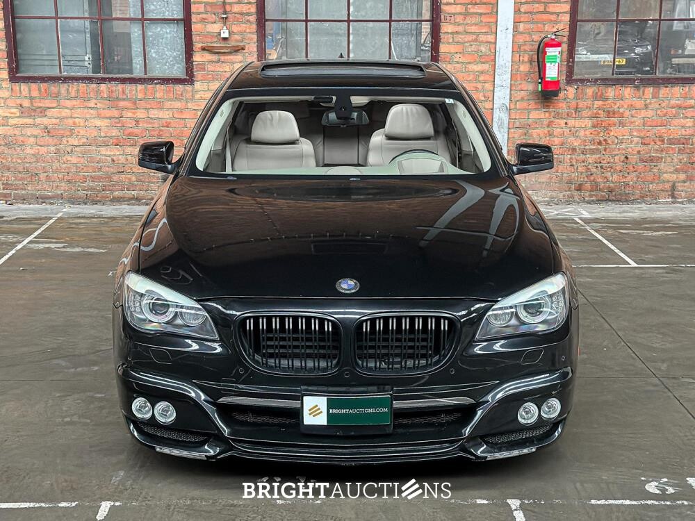 BMW ActiveHybrid7 F04 4.4 V8 465pk 2011