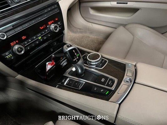 BMW ActiveHybrid7 F04 4.4 V8 465pk 2011