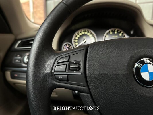 BMW ActiveHybrid7 F04 4.4 V8 465pk 2011