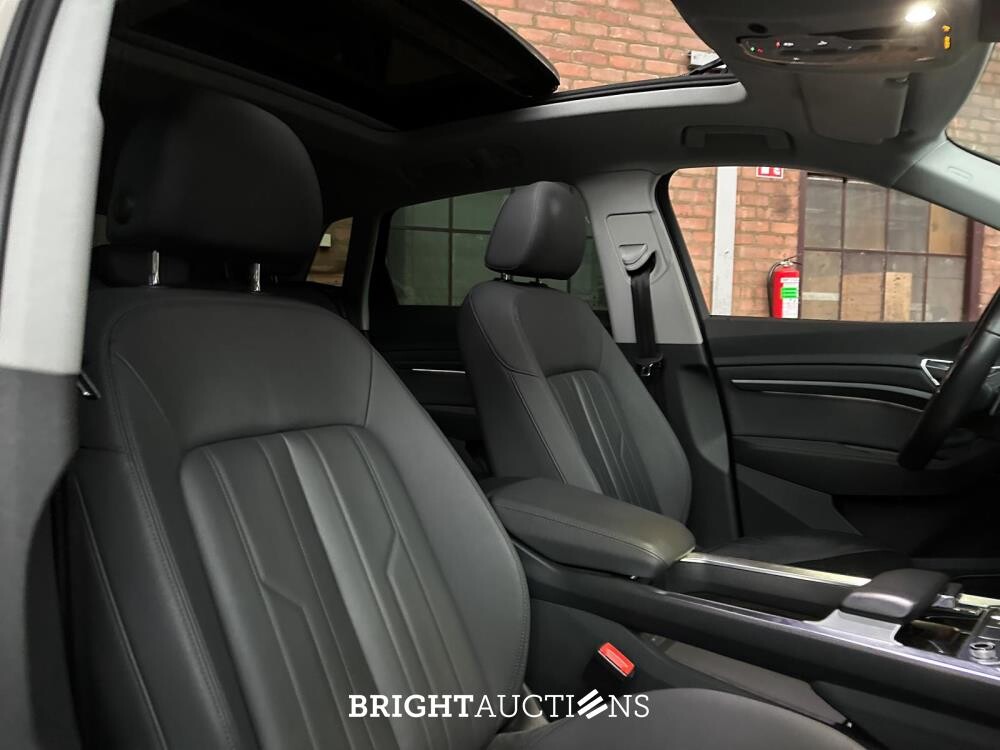 Audi e-tron 55 quattro Business edition Plus 95 kWh 408pk 2020 (Origineel-NL+1e eigenaar), K-706-KJ