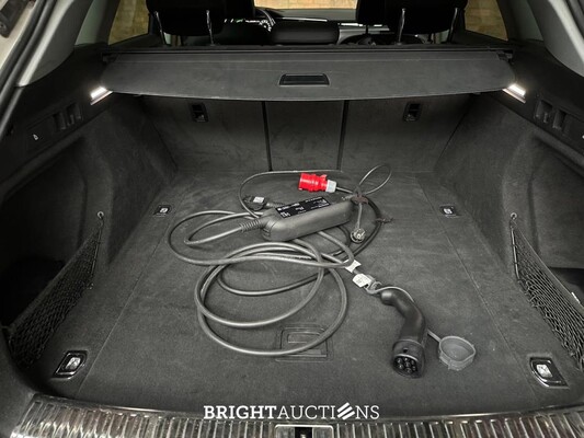 Audi e-tron 55 quattro Business edition Plus 95 kWh 408pk 2020 (Origineel-NL+1e eigenaar), K-706-KJ
