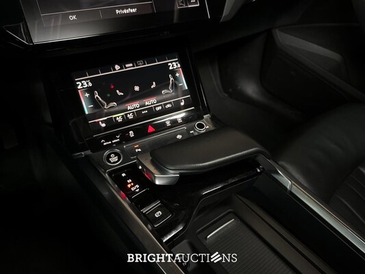 Audi e-tron 55 quattro Business edition Plus 95 kWh 408pk 2020 (Origineel-NL+1e eigenaar), K-706-KJ