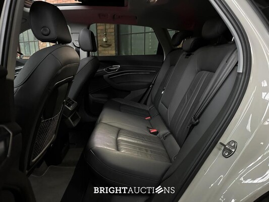 Audi e-tron 55 quattro Business edition Plus 95 kWh 408pk 2020 (Origineel-NL+1e eigenaar), K-706-KJ