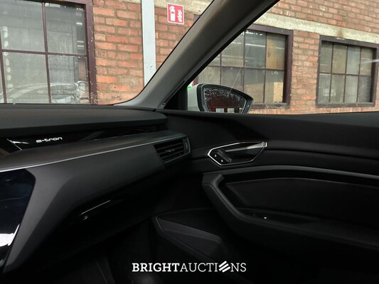 Audi e-tron 55 quattro Business edition Plus 95 kWh 408pk 2020 (Origineel-NL+1e eigenaar), K-706-KJ