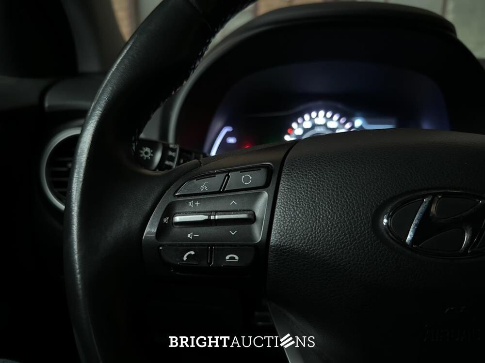 Hyundai Kona EV Comfort 64 kWh 204pk 2020 (Origineel-NL+1e eigenaar), J-474-XX