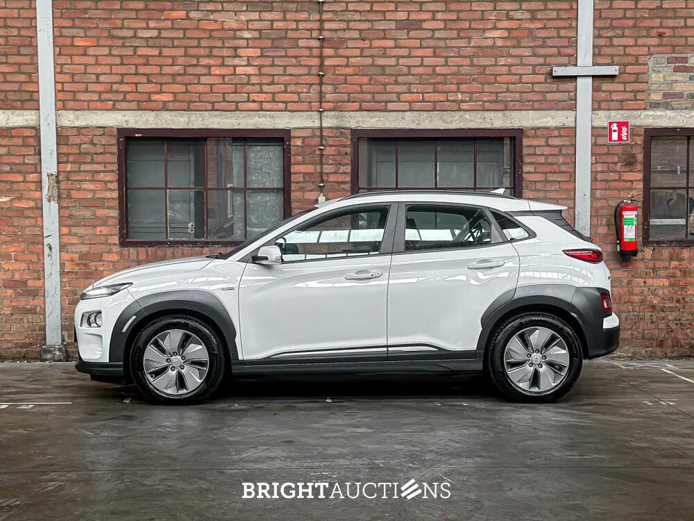 Hyundai Kona EV Comfort 64 kWh 204pk 2020 (Origineel-NL+1e eigenaar), J-474-XX