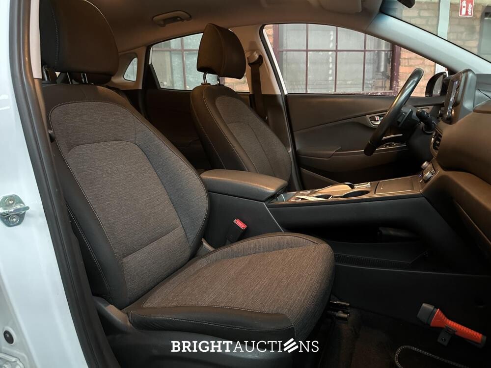 Hyundai Kona EV Comfort 64 kWh 204pk 2020 (Origineel-NL+1e eigenaar), J-474-XX