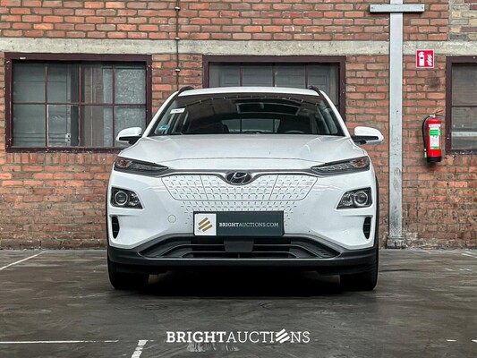 Hyundai Kona EV Comfort 64 kWh 204pk 2020 (Origineel-NL+1e eigenaar), J-474-XX