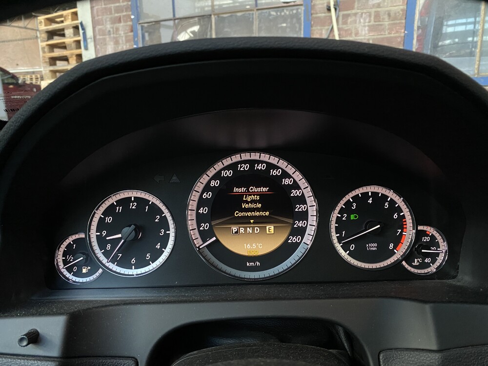 Mercedes-Benz E350 CGI Coupé 292 PS 2011 E-Klasse.