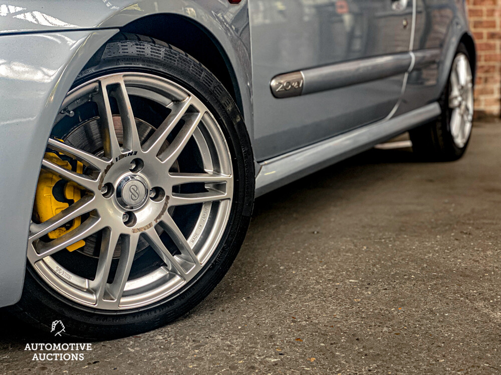 Renault Sport Clio RS 2.0 172hp 2004 -YOUNGTIMER- .