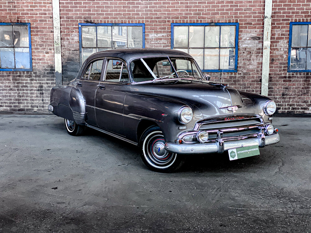 Chevrolet Deluxe Powerglide 1951, 32-XL-66.
