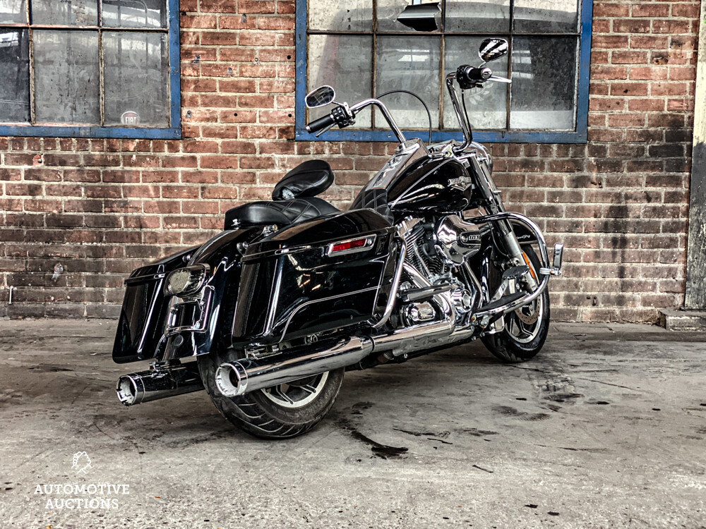 2014 Harley Davidson Road King FLHR Kreuzer.
