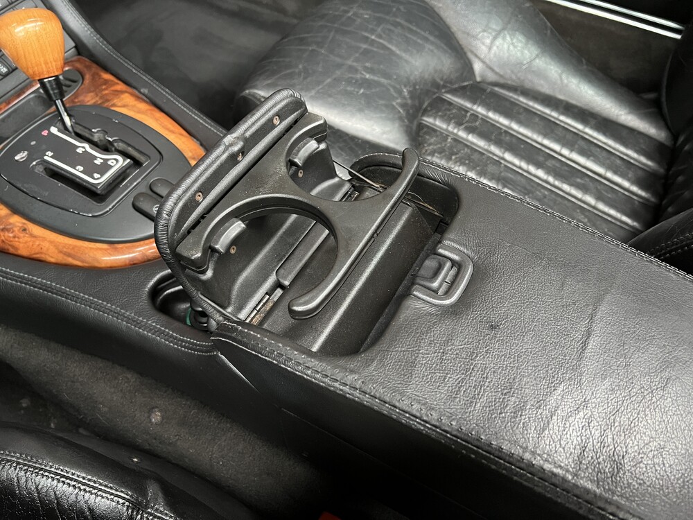 Jaguar XKR 4.0 V8 Cabriolet 294 PS 2000, 41-JXB-2.