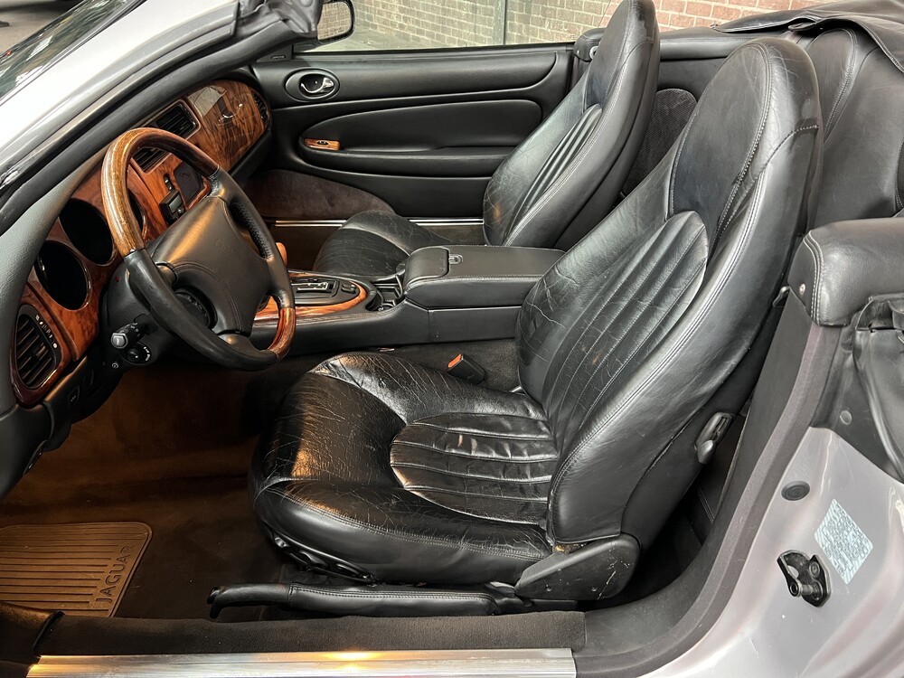 Jaguar XKR 4.0 V8 Cabriolet 294 PS 2000, 41-JXB-2.