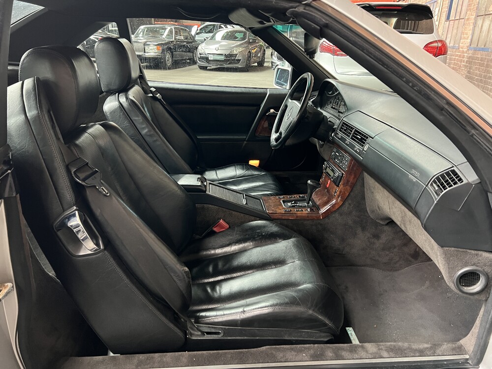 Mercedes-Benz 300SL-24 SL-Klasse 231PS 1993, GF-ST-10.