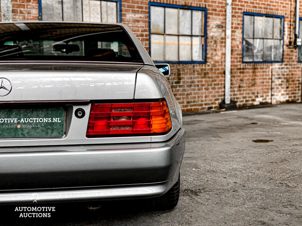 Mercedes-Benz 300SL-24 SL-Klasse 231PS 1993, GF-ST-10.