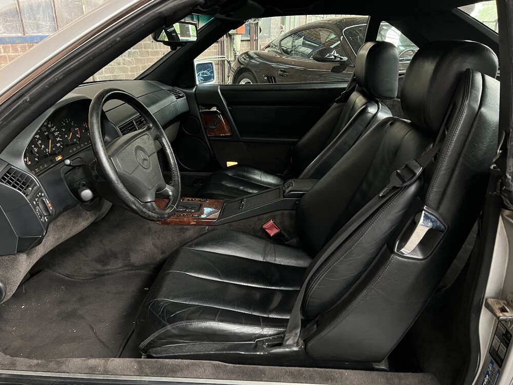 Mercedes-Benz 300SL-24 SL-Klasse 231PS 1993, GF-ST-10.