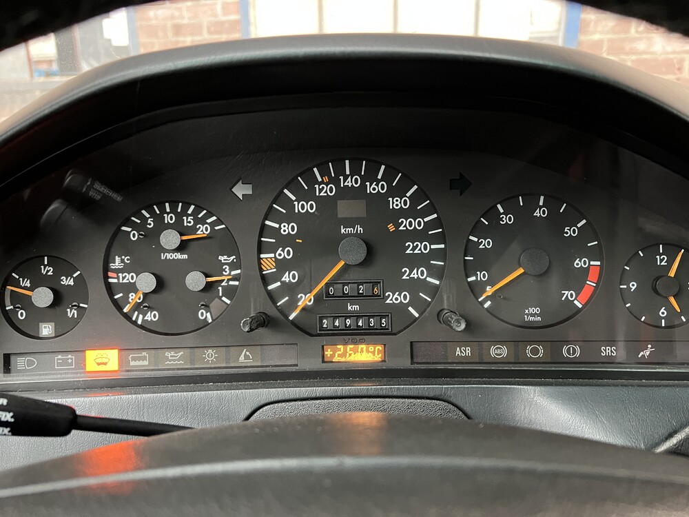 Mercedes-Benz 300SL-24 SL-Klasse 231PS 1993, GF-ST-10.