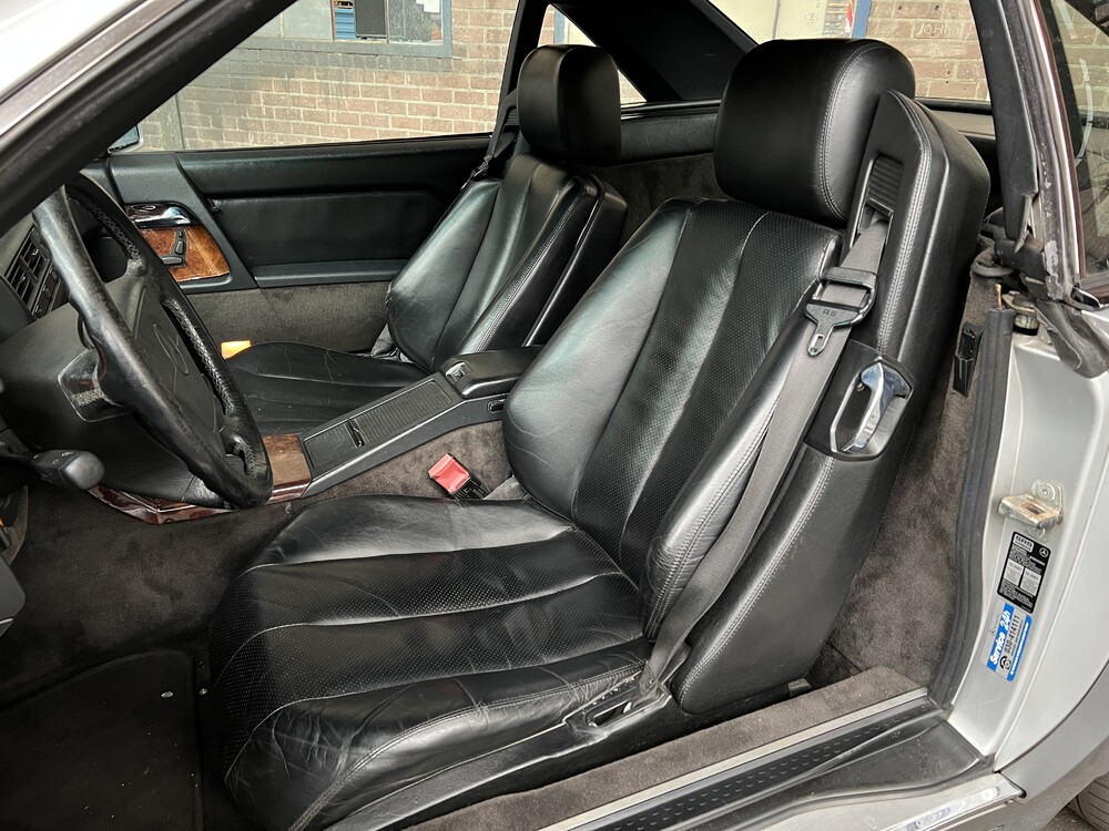 Mercedes-Benz 300SL-24 SL-Klasse 231PS 1993, GF-ST-10.