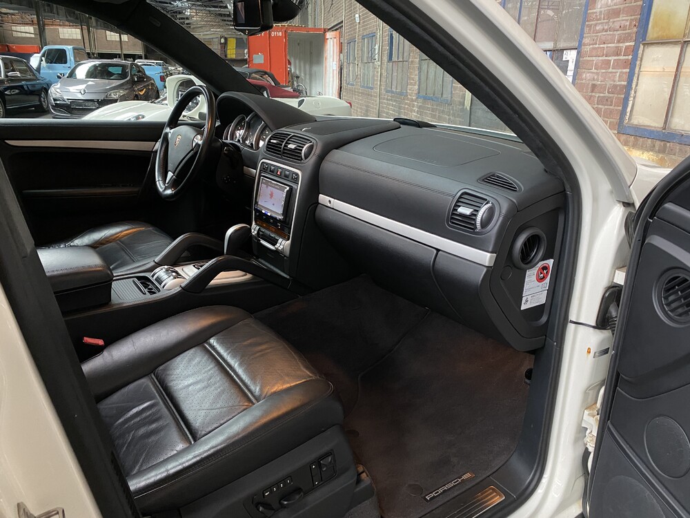 Porsche Cayenne Turbo 4.8 V8 500hp 2007 -YOUNGTIMER-.