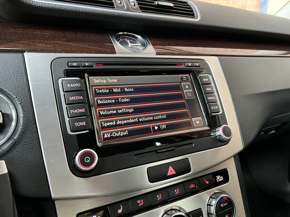 Volkswagen Passat Variante 2.0 TDI DSG6 140 PS Highline, TL-401-H.