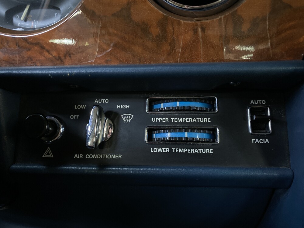 Rolls-Royce Silver Spur 6.8 V8 1984.