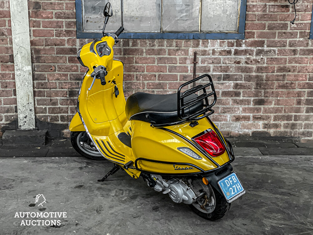 Piaggio Vespa Sprint 25 km 2015, DFB-27-H.