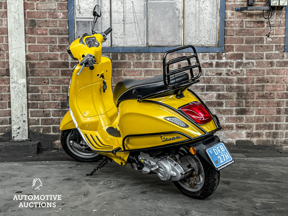 Piaggio Vespa Sprint 25 km 2015, DFB-27-H.