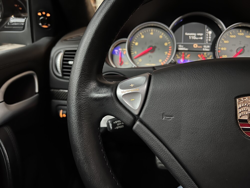 Porsche Cayenne Turbo S4.8 V8 550 PS 2008.