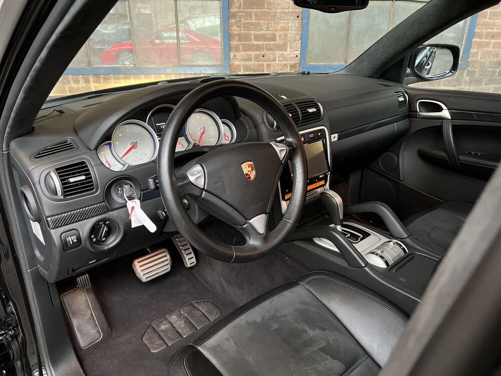 Porsche Cayenne Turbo S4.8 V8 550 PS 2008.