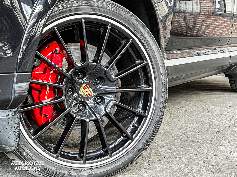 Porsche Cayenne Turbo S4.8 V8 550 PS 2008.